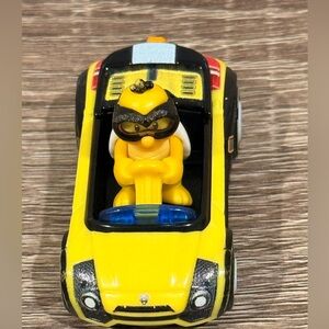 Hot Wheels Mario Kart Lakitu Sports Coupe die-cast vehicle